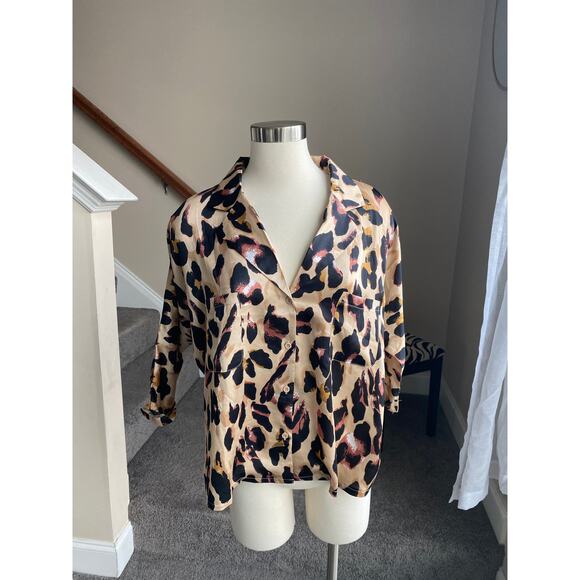 Nasty Gal leopard print button down, size XS - Picture 1 of 10